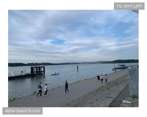 贝尔格莱德红星主场不败金身延续后仍需应对欧战疲劳危机
